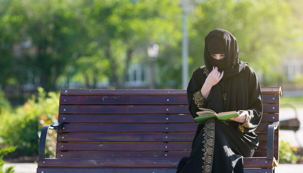 Le Conseil suisse des religions s’oppose à l’interdiction du voile islamique intégral Le Conseil suisse des religions s’oppose à l’interdiction du voile islamique intégral / IStock