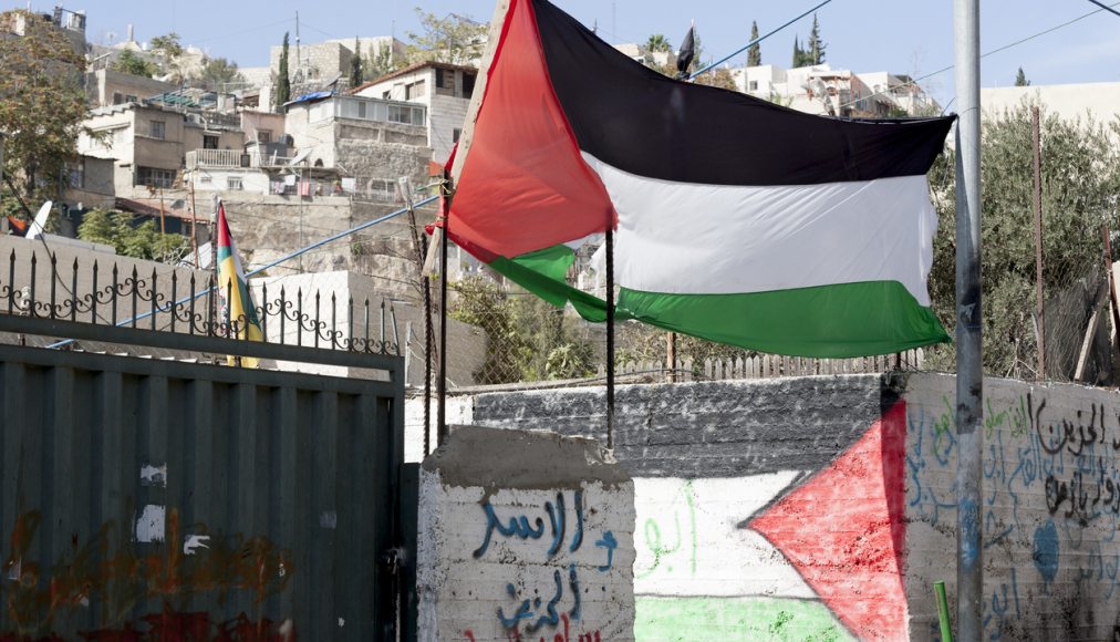 Drapeau palestinien à Silwa, quartier de Jérusalem où réside une majorité de citoyens arabes Drapeau palestinien à Silwa, quartier de Jérusalem où réside une majorité de citoyens arabes / ©iStock/DZarzycka