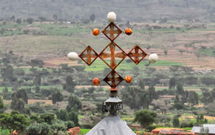 Sommet d&#039;une église orthodoxe à Gheralta, Ethiopie / ©Rod Waddington, Kergunyah, Australia, CC BY-SA 2.0 Wikimedia Commons